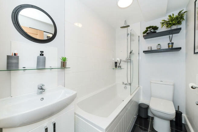 Additional image 9 of 2 Bed Flat, Musters Road, NG2, N1 7GU