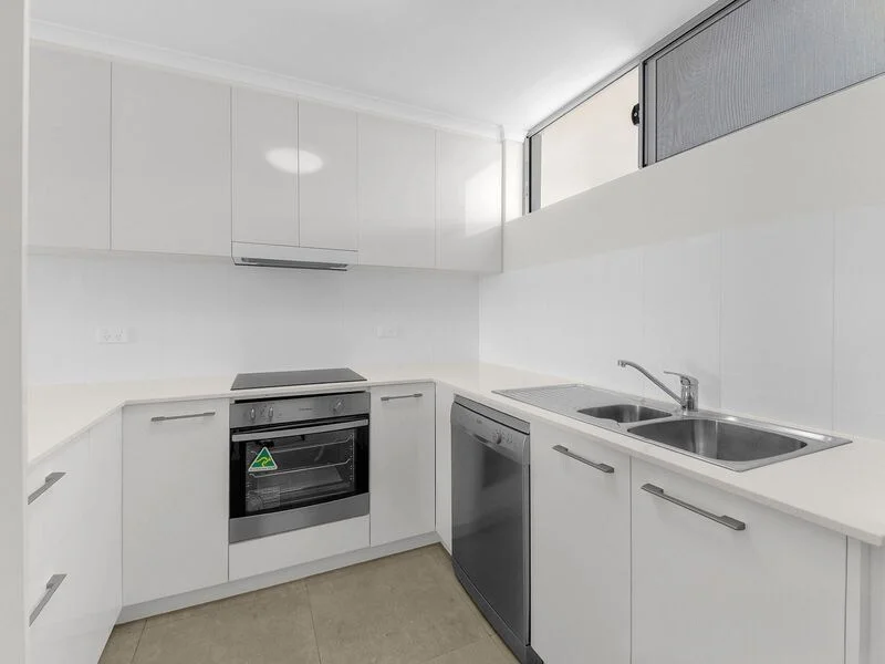 1/24 Dickens Street, Norman Park QLD 4170