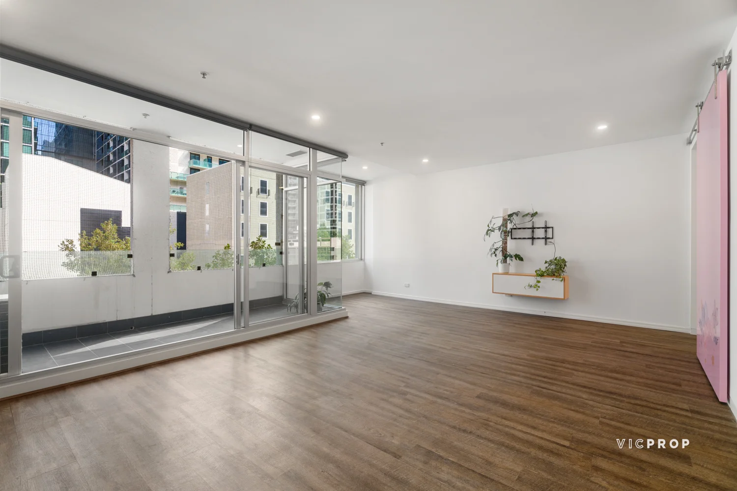 Additional image 6 of 404/270 King Street, Melbourne VIC 3000