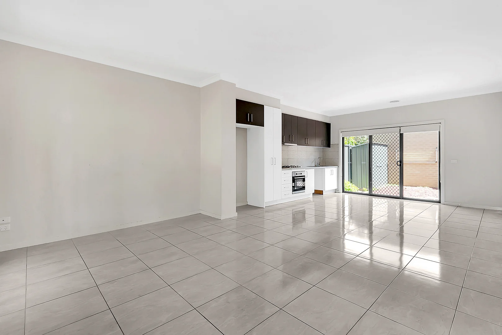 Additional image 4 of 2/85 Grevillea Street, Craigieburn VIC 3064