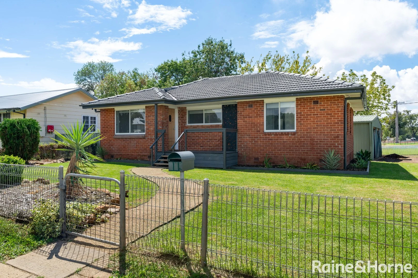 18 Lae Avenue, Ashmont NSW 2650