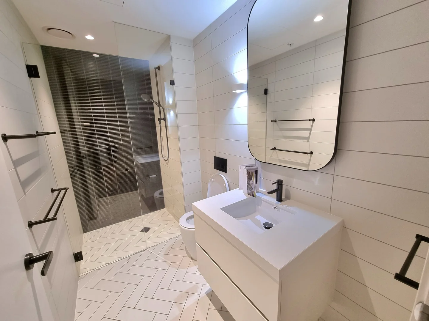 Additional image 18 of 1B1B/450 St Kilda Road, Melbourne VIC 3004
