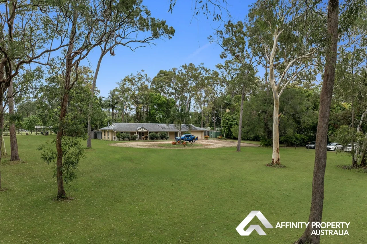 29-33 Kirrang Dr, Elimbah QLD 4516