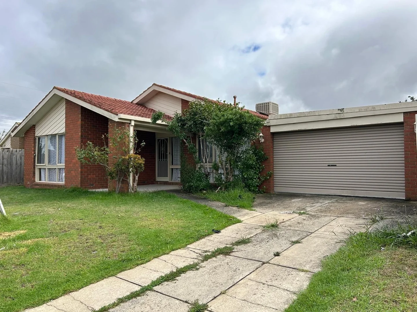 11 Rebecca Court, Cranbourne North VIC 3977
