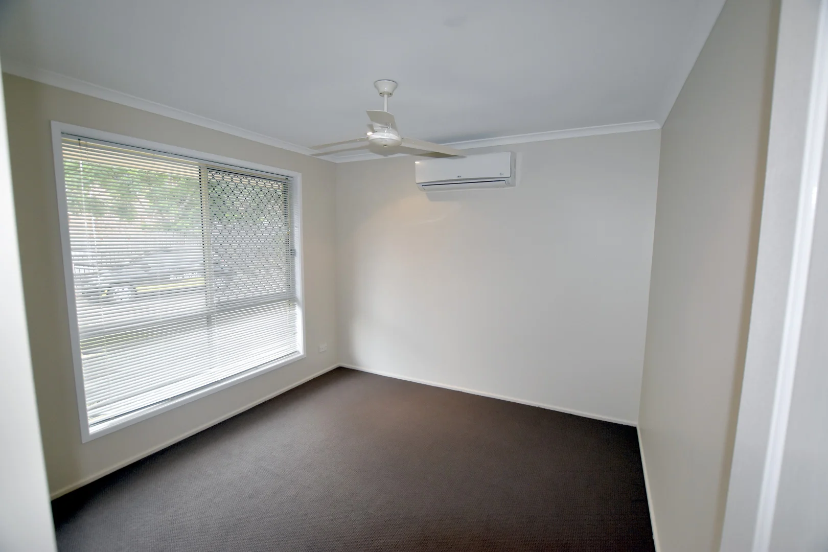 Additional image 10 of 9B Windward Passage, South Gladstone QLD 4680