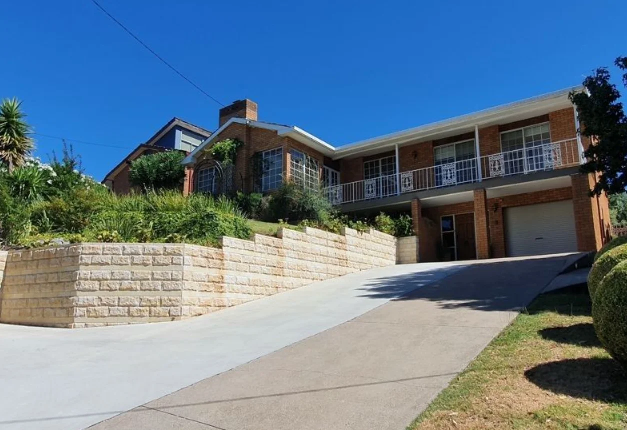 220 Carthage Street, Tamworth NSW 2340