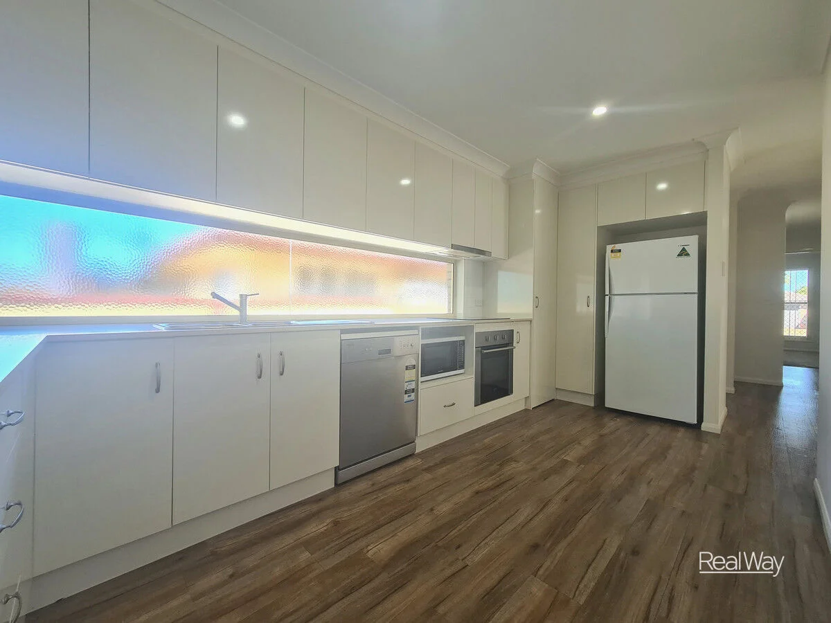 Additional image 2 of 1/227 North Street, Rockville QLD 4350
