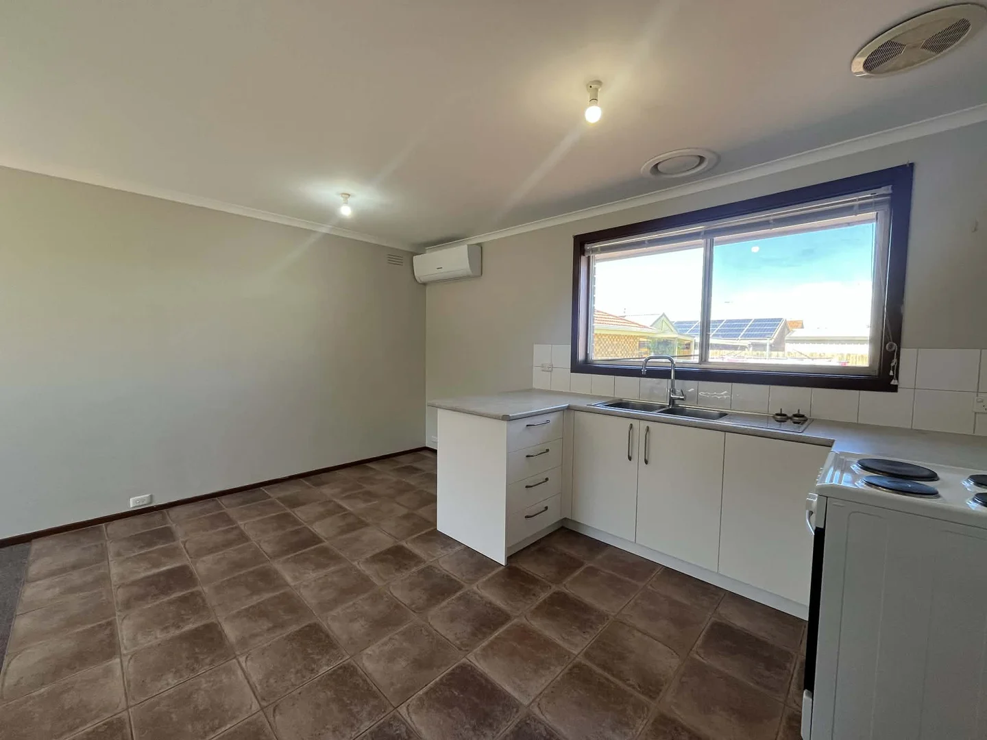 Additional image 2 of 2/77-79 Princess Road, Corio VIC 3214