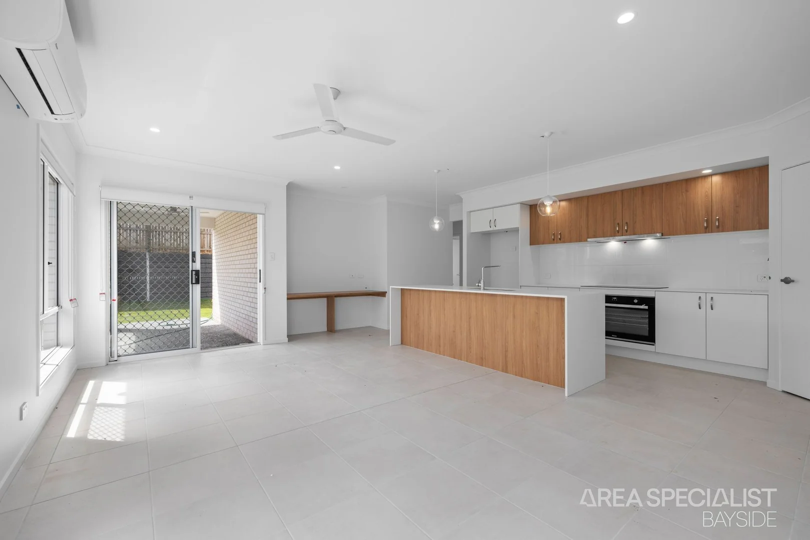Additional image 2 of 91 Shoreline Avenue, Redland Bay QLD 4165