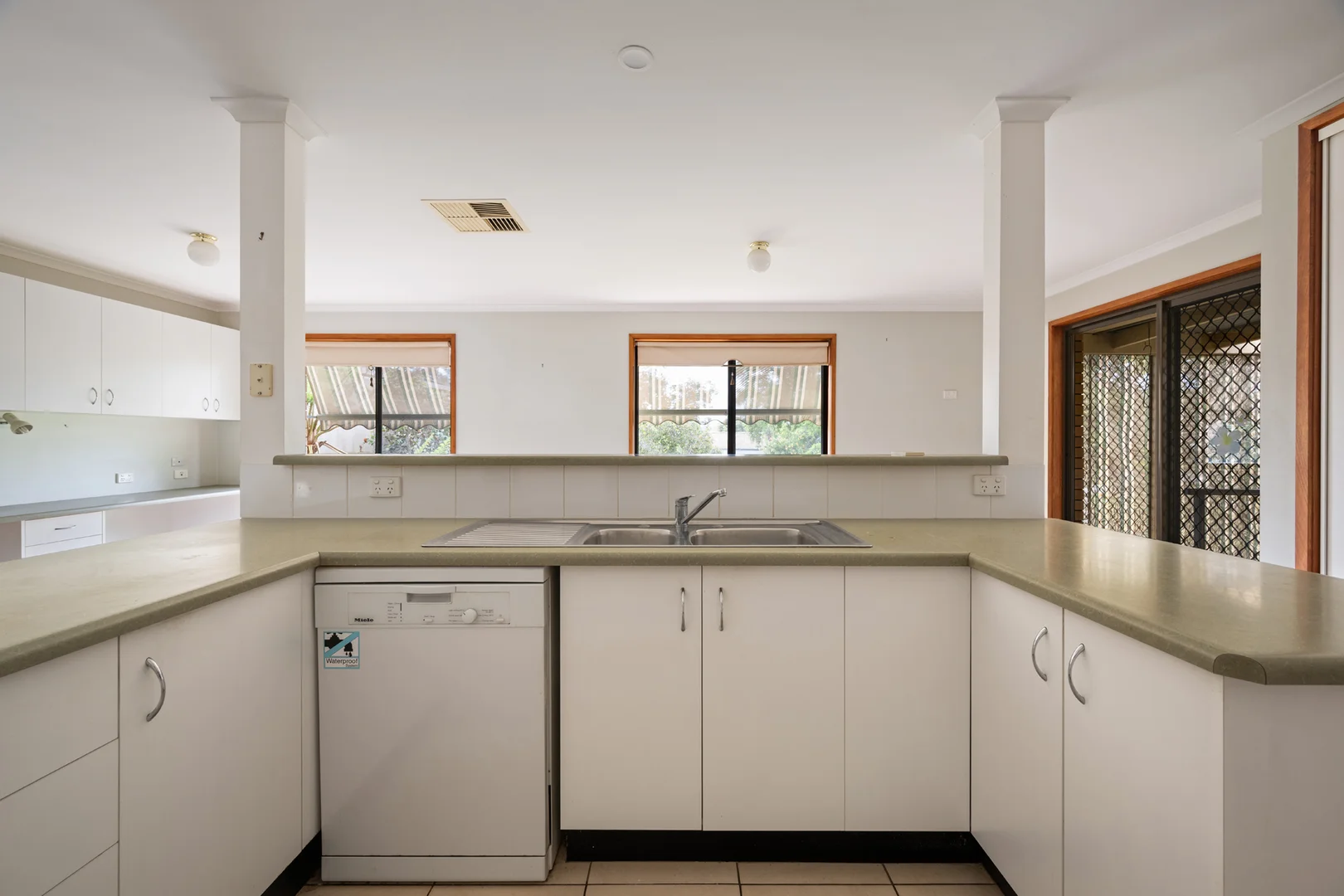 Additional image 2 of 21 Shiraz Crescent, Corowa NSW 2646