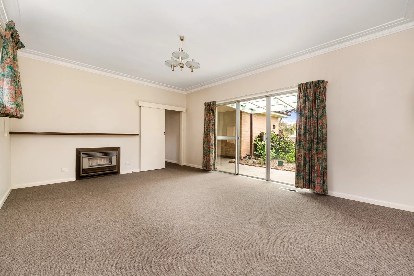 Additional image 2 of 13 Cambridge Crescent, White Hills VIC 3550