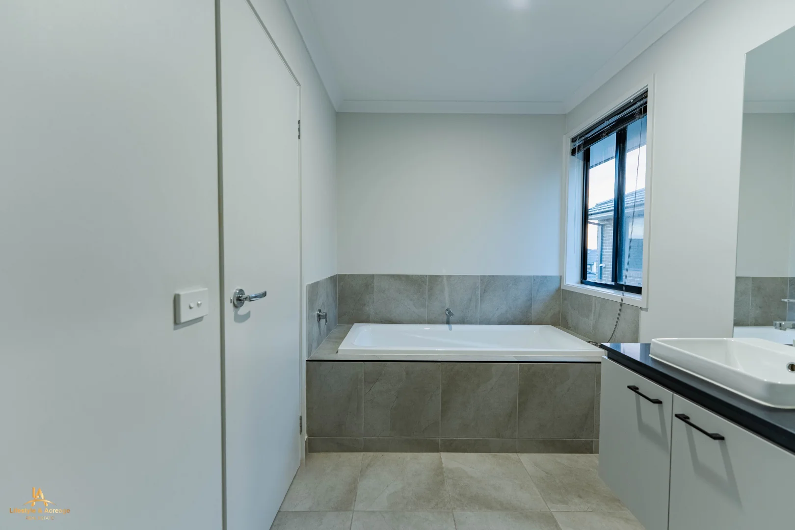 Additional image 17 of 28 Hekela Street, Clyde North VIC 3978