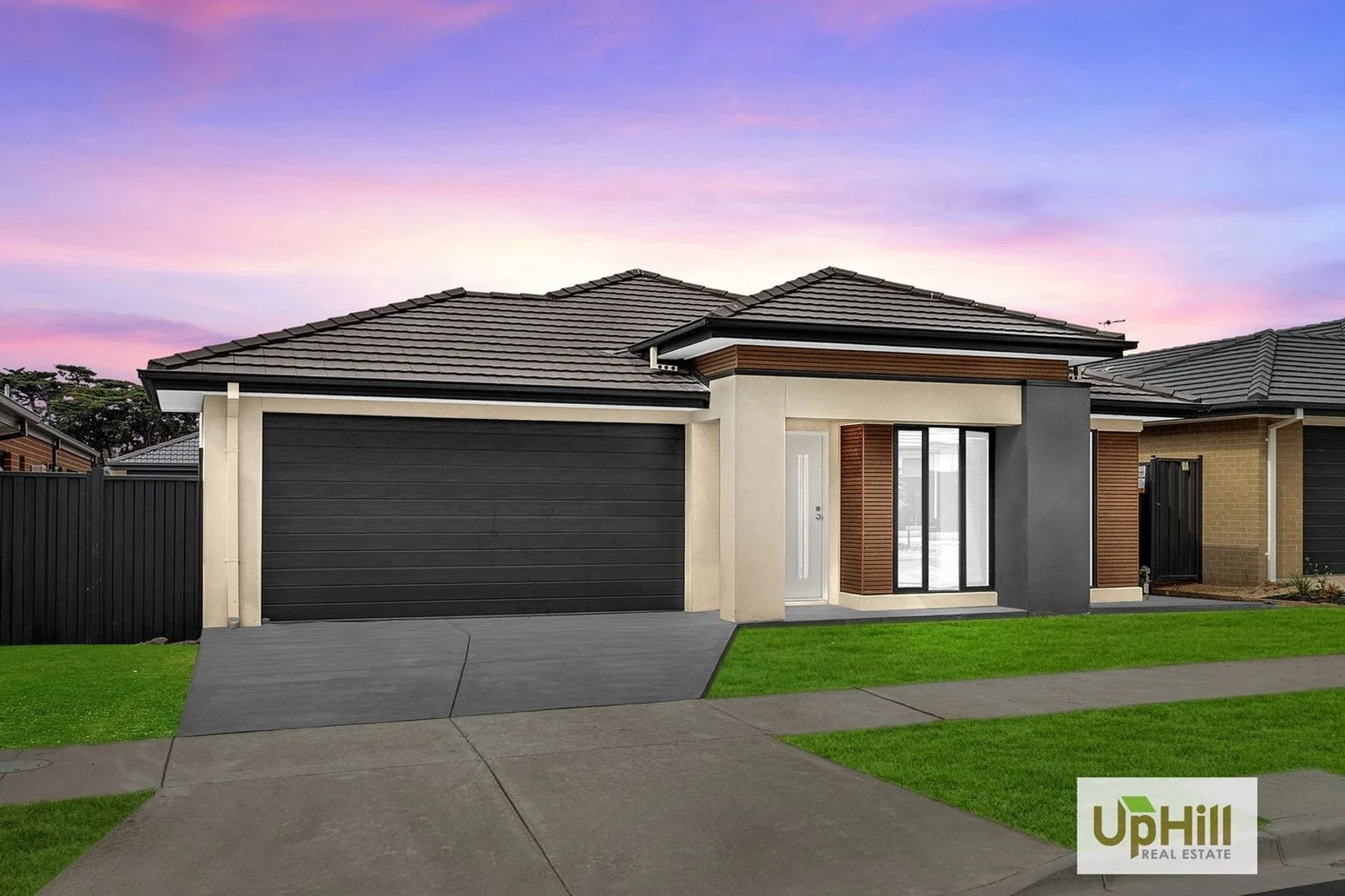 16 Wonder Ave, Clyde North VIC 3978