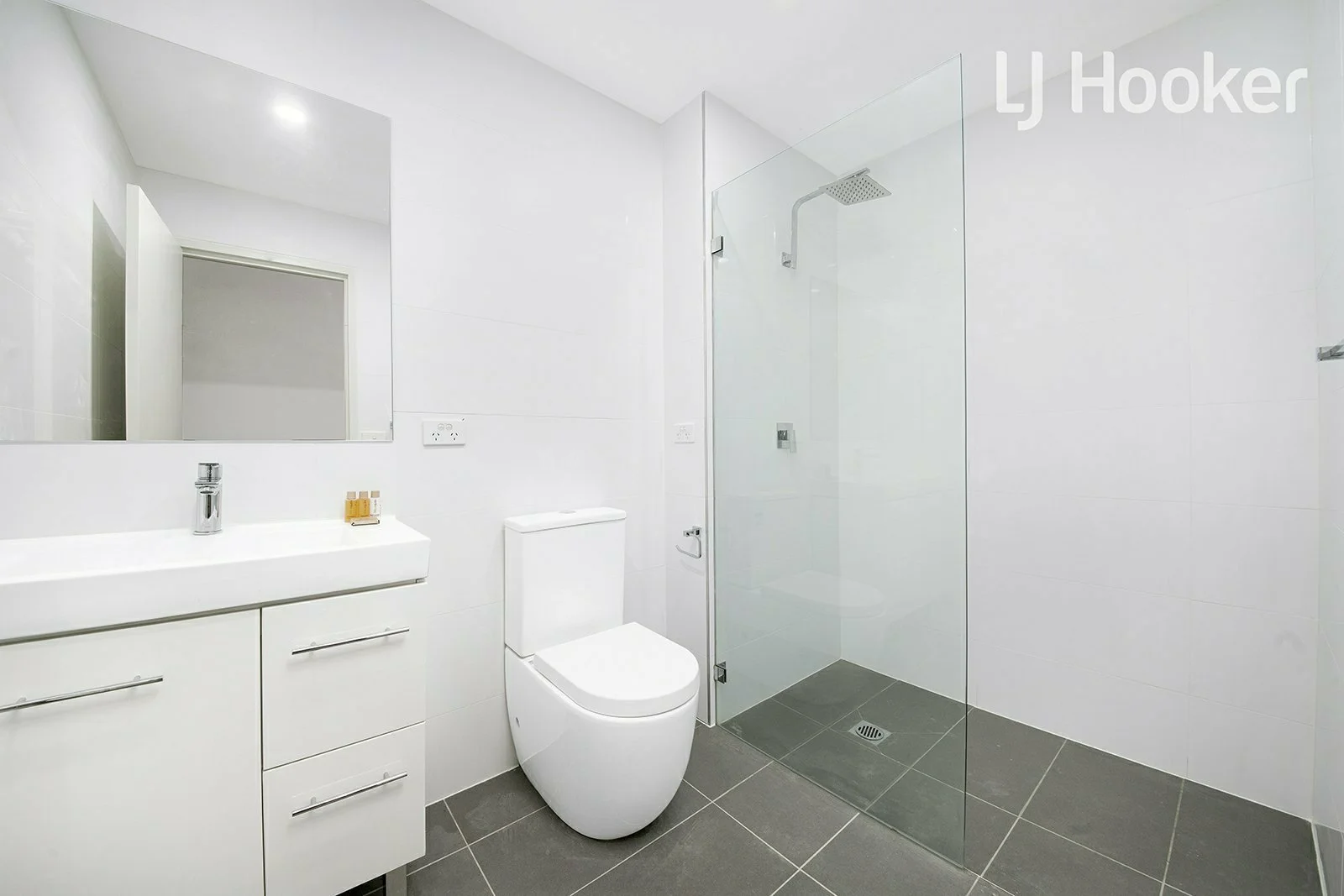 Additional image 4 of E205 37-41 Bonnyrigg Ave, Bonnyrigg NSW 2177