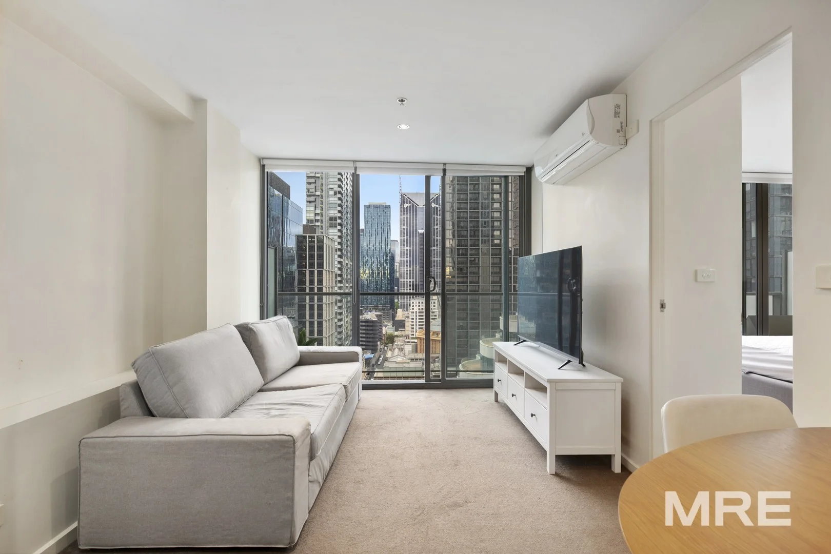 2103/8 Exploration Lane, Melbourne VIC 3000