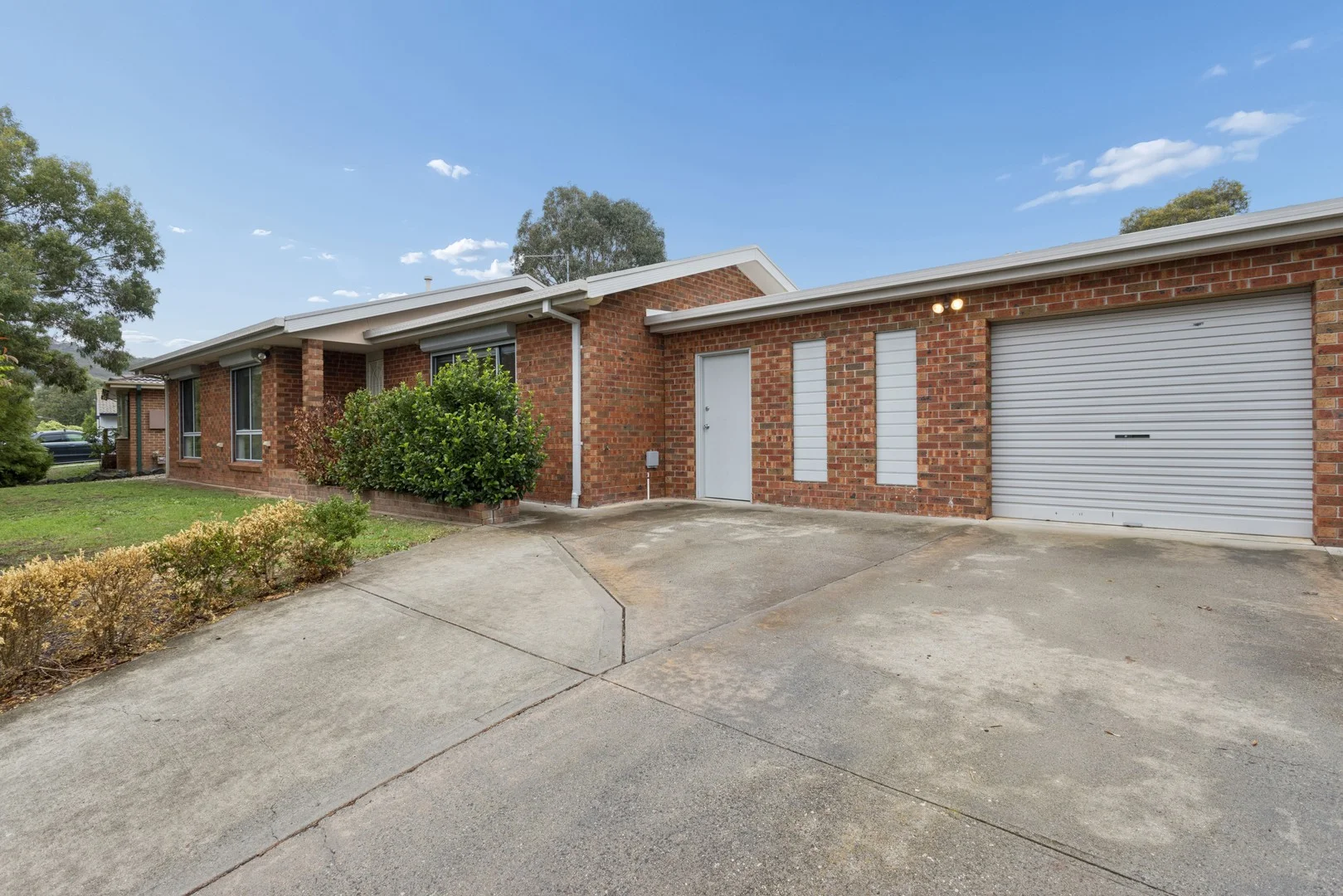 2 Ina Gregory Circuit, Conder ACT 2906