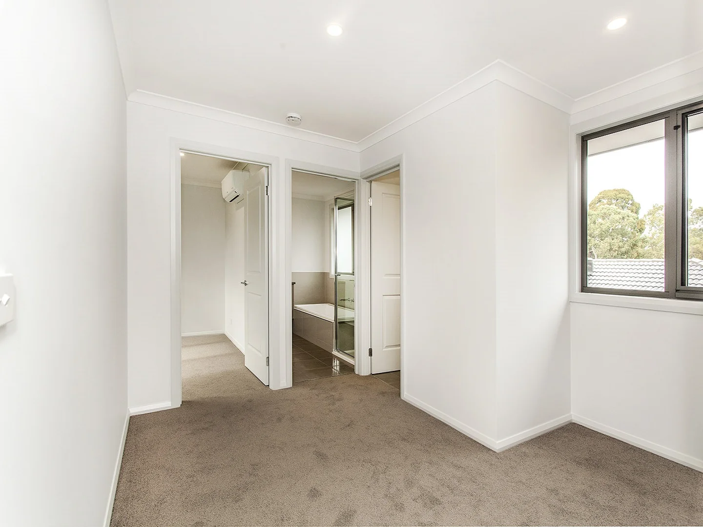 Additional image 6 of 1/2 Allaware Avenue, Croydon VIC 3136