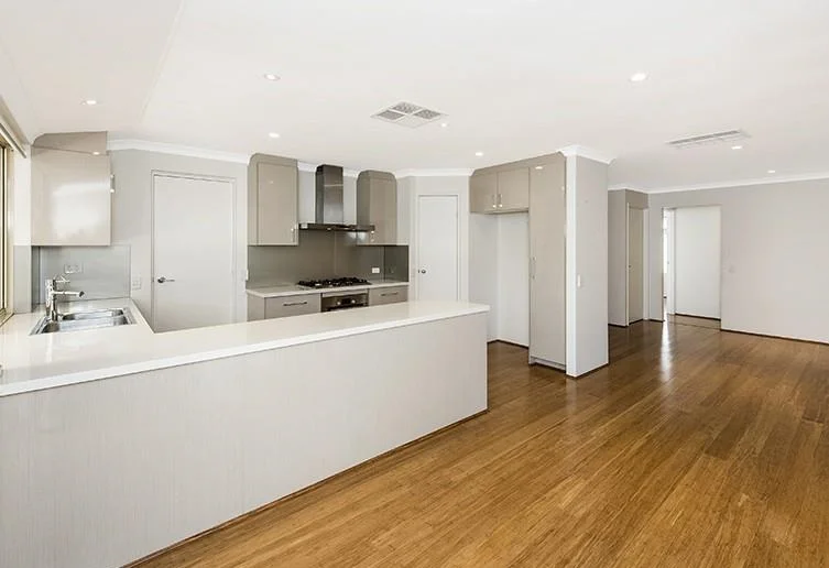 Additional image 2 of 10 Inveraray Close, Canning Vale WA 6155
