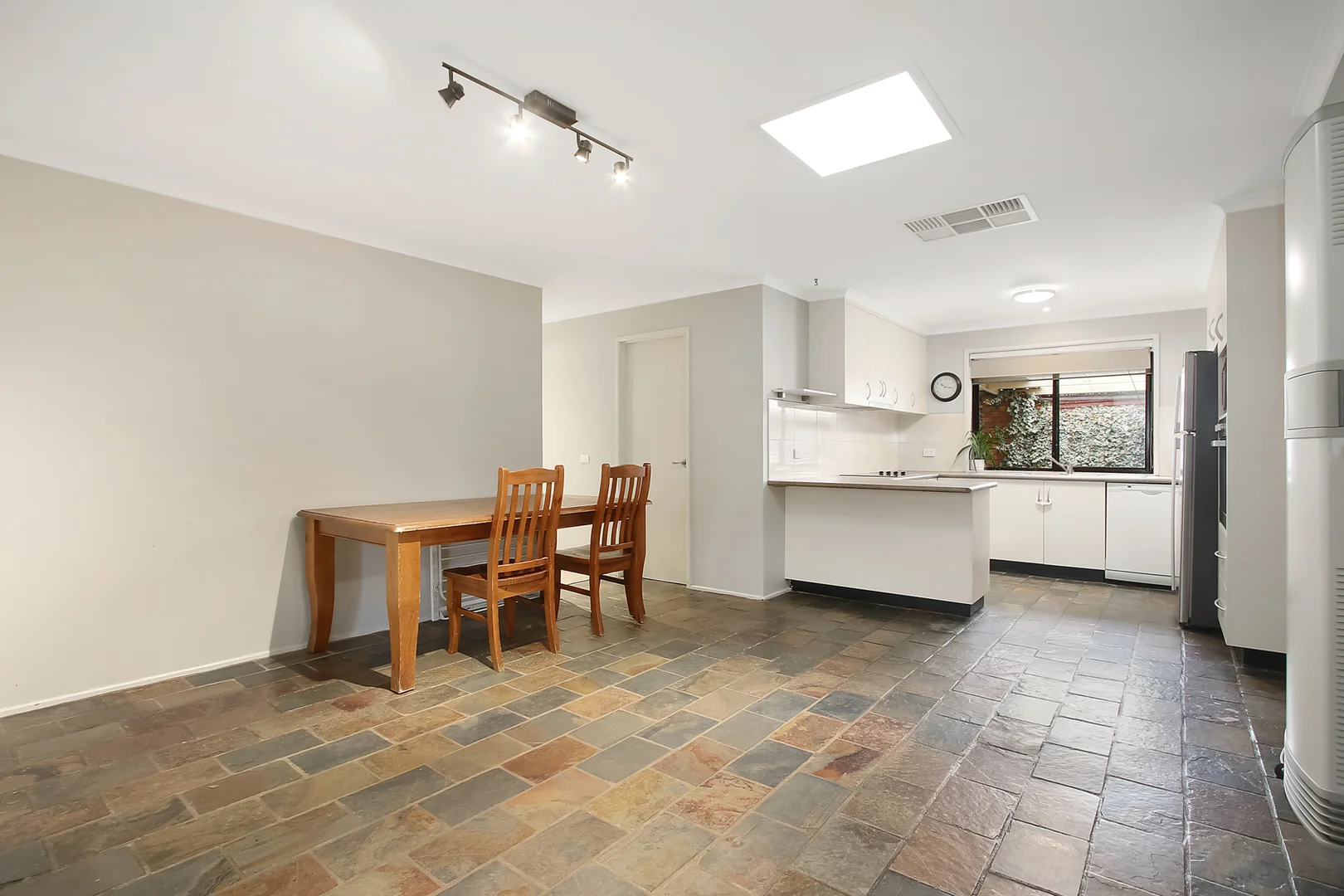 Additional image 2 of 30 Julie Place, Lavington NSW 2641