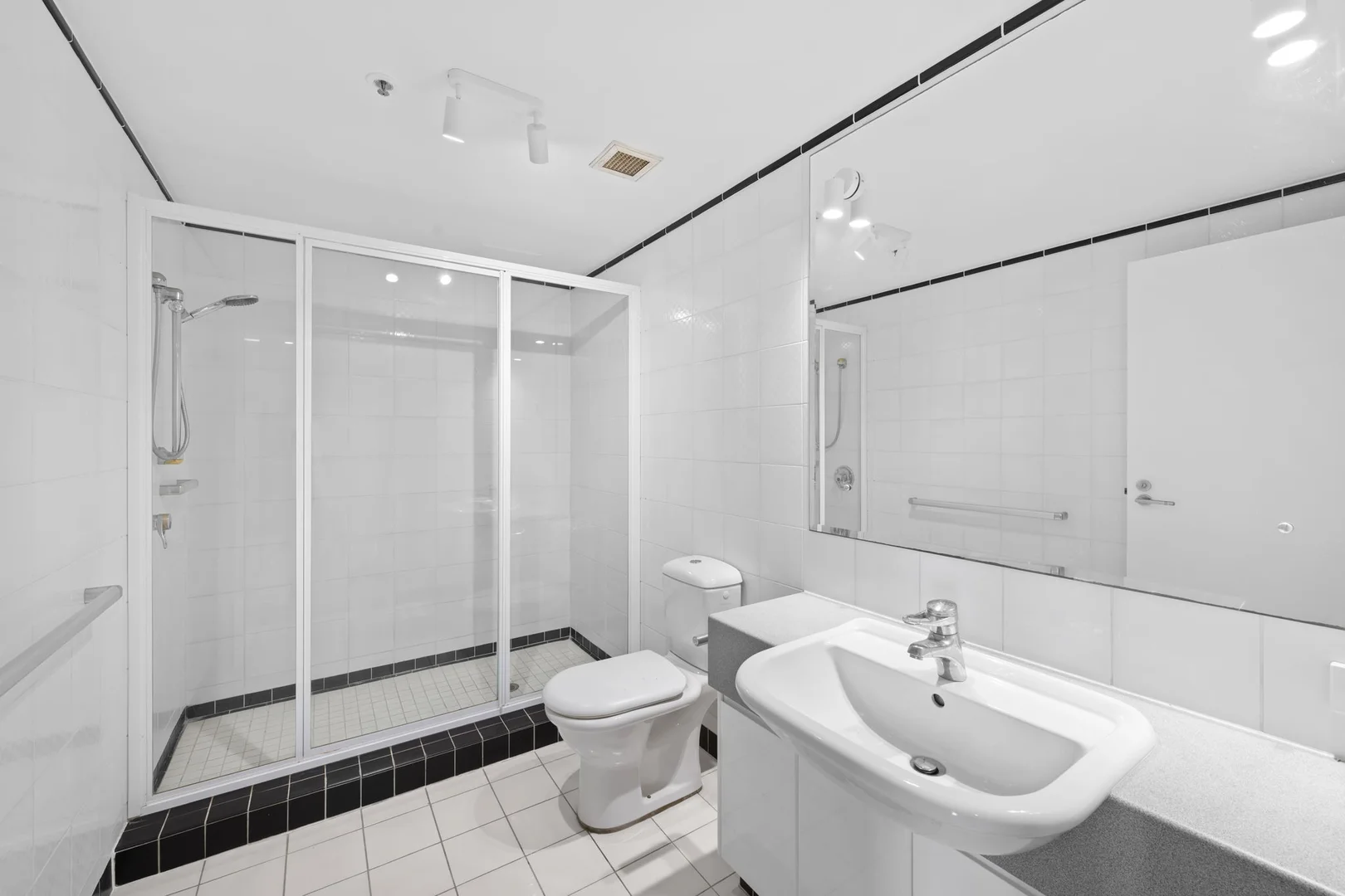 Additional image 6 of 103/12 Commodore Drive, Surfers Paradise QLD 4217