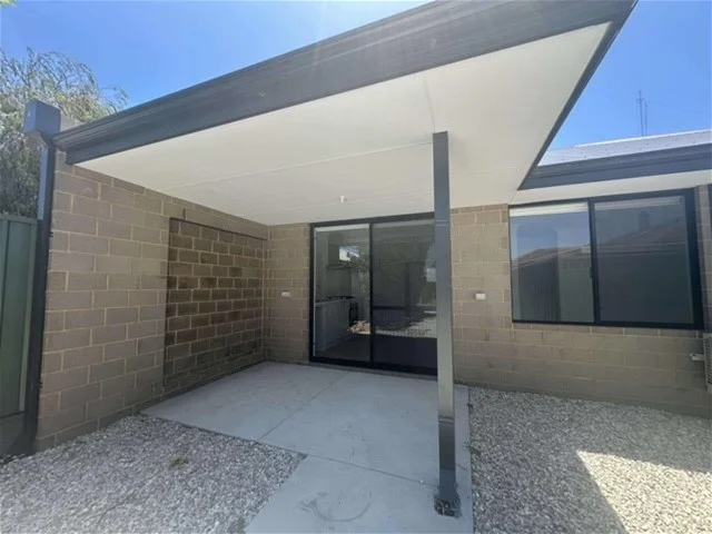 4A Lydia Place, Greenfields WA 6210 photo 2