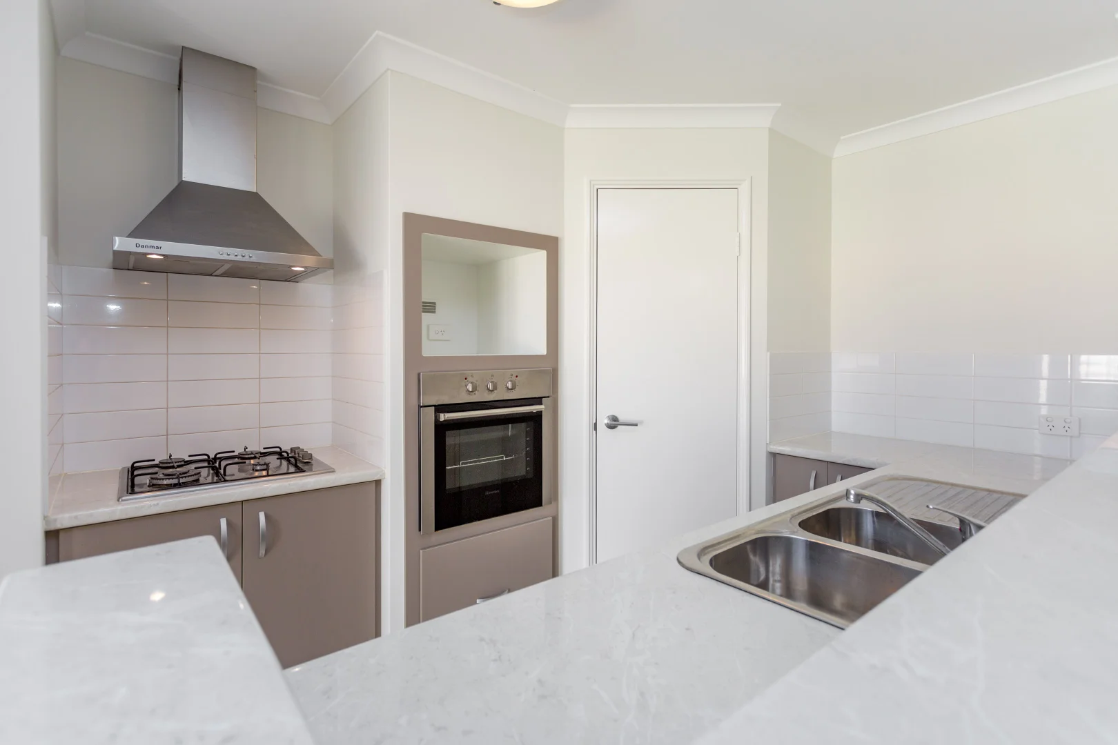 Additional image 4 of 5/42 Sixth Road, Armadale WA 6112