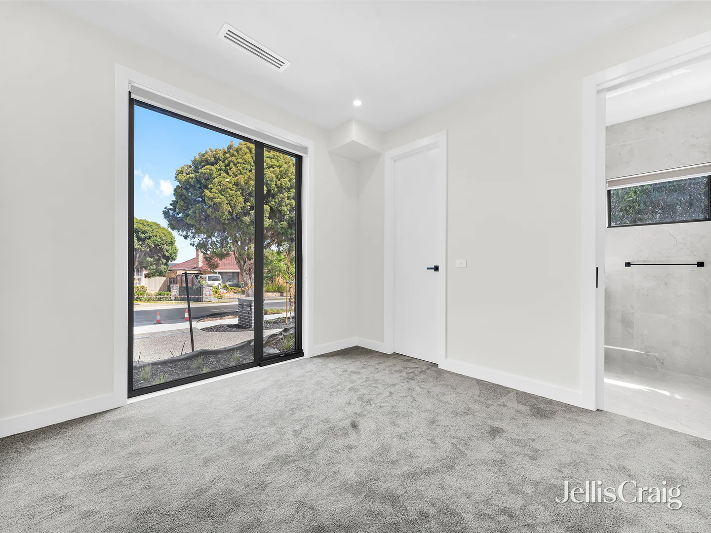 Additional image 4 of 1/27 Adelaide Avenue, Mount Waverley VIC 3149