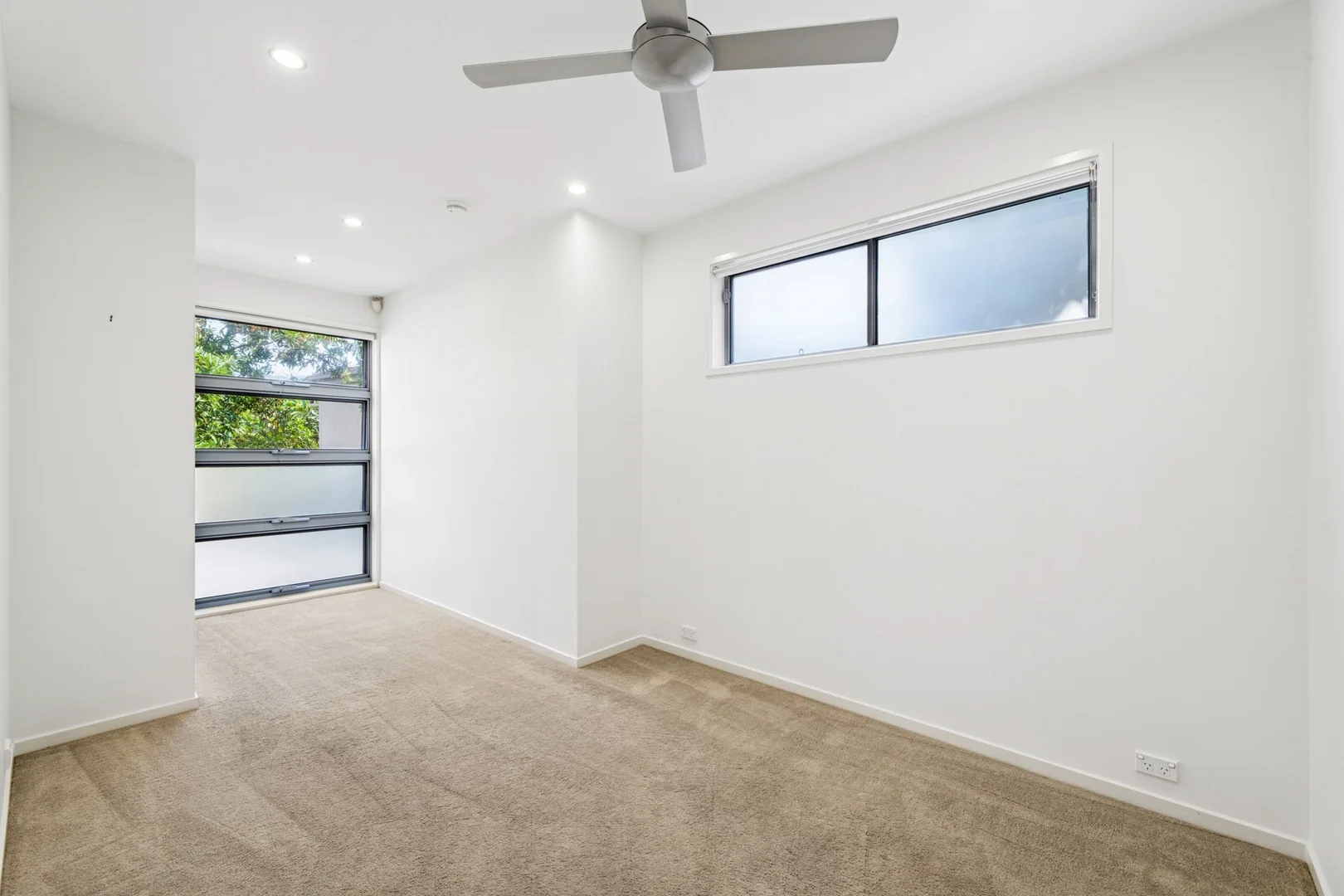 Additional image 15 of 1069 Edgecliff Drive, Hope Island QLD 4212