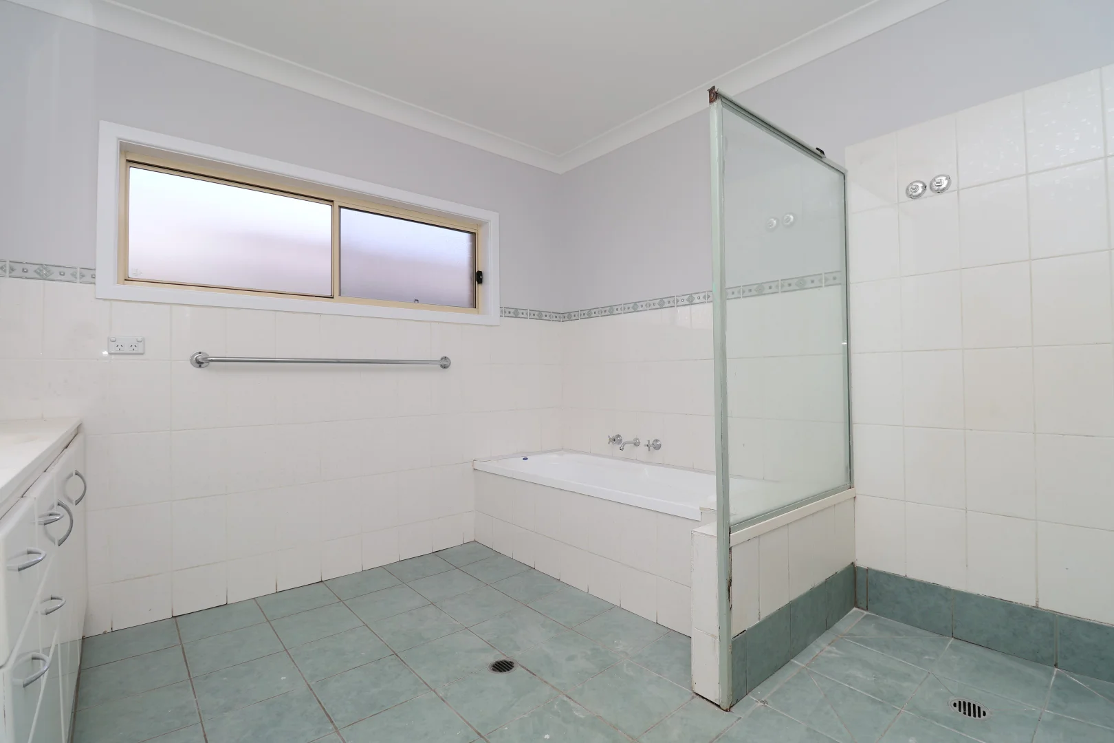 Additional image 8 of 70 Jack Avenue, Mount Austin NSW 2650