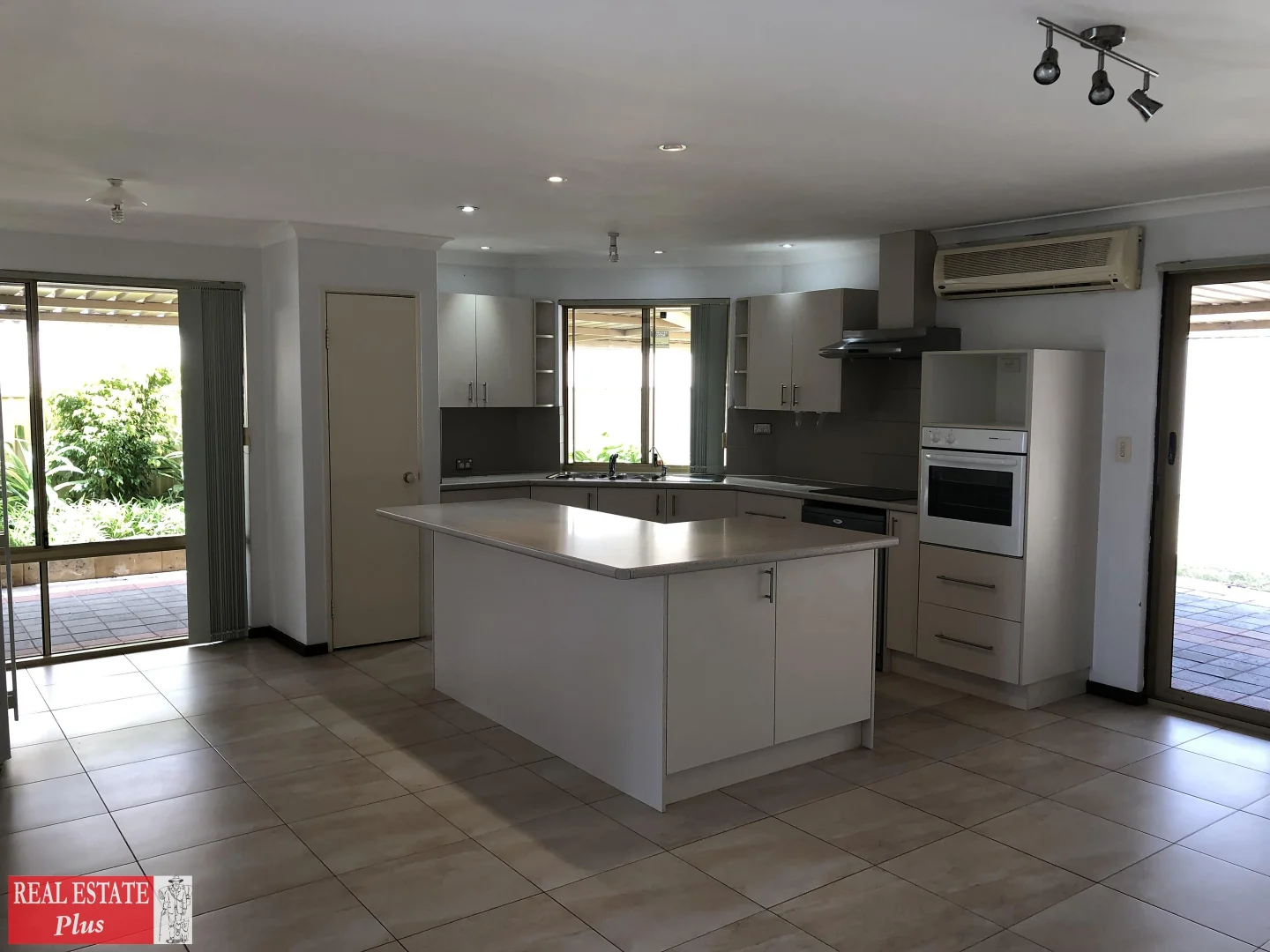 Additional image 4 of 123 Dongara Circle, Jane Brook WA 6056
