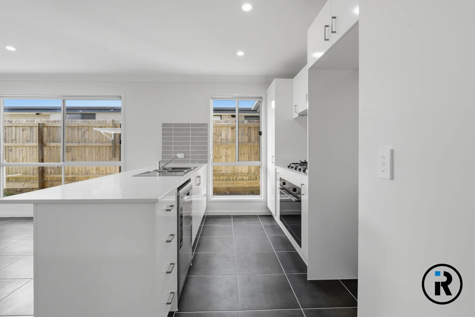 Additional image 3 of 27 Olympus Drive, White Rock QLD 4306