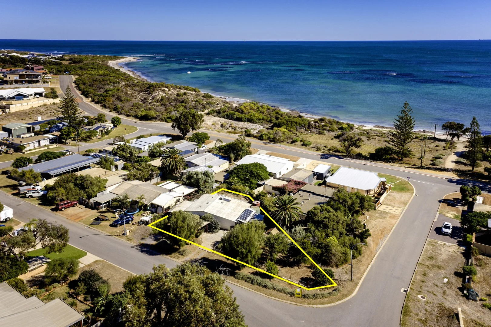9 Seacrest Way, Drummond Cove WA 6532