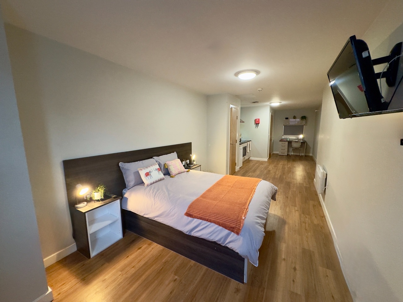 Studio Flat, Glasshouse St, NG1, N1 7GU