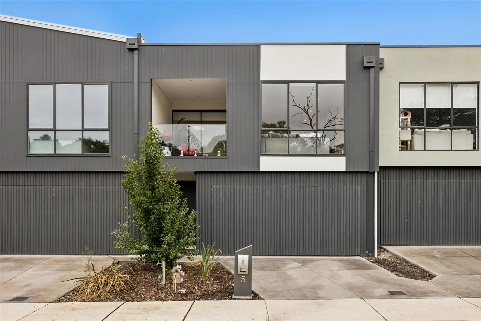 5 Birdie View, Cranbourne North VIC 3977