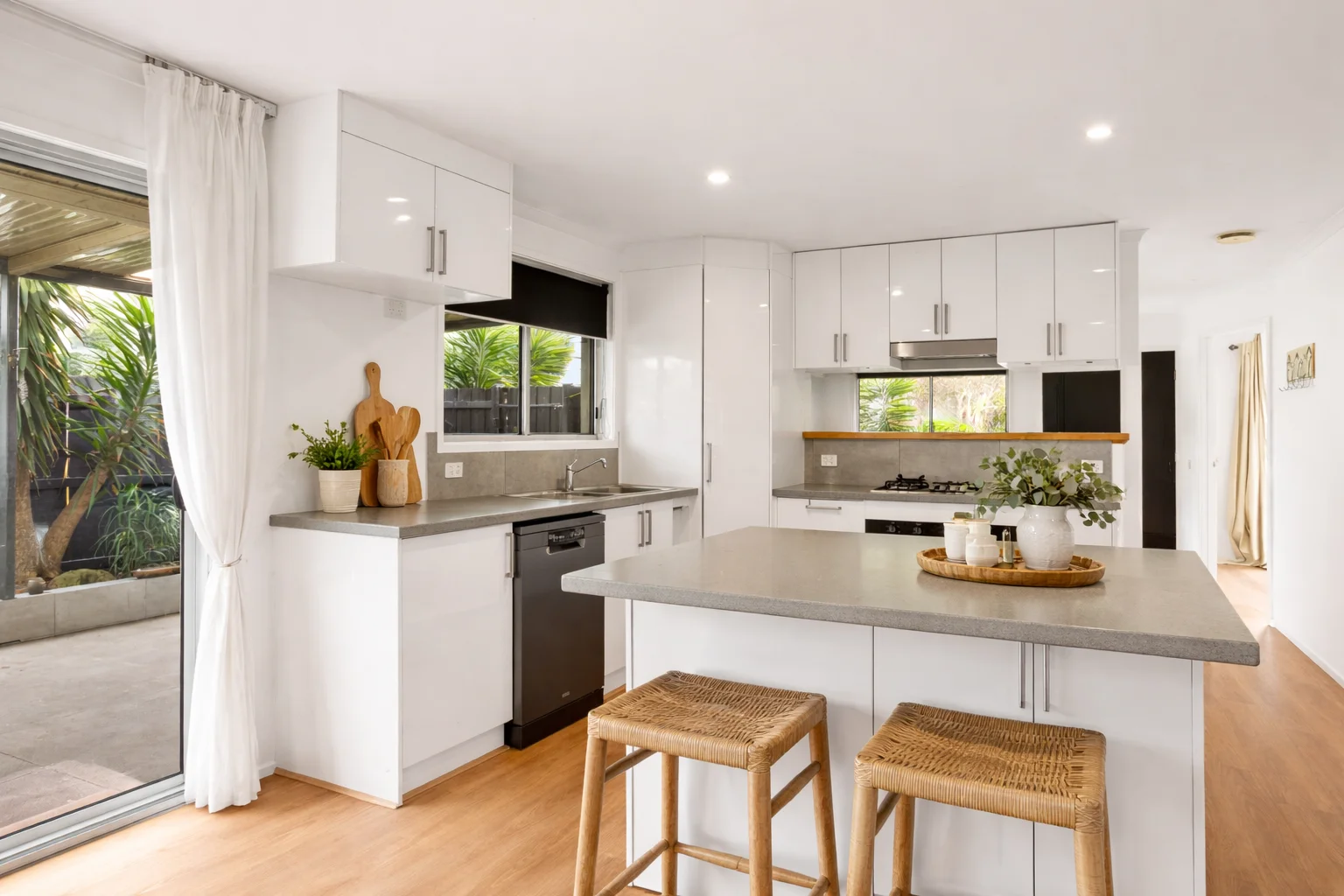 Additional image 3 of 2 Laurel Cres, Carrum Downs VIC 3201