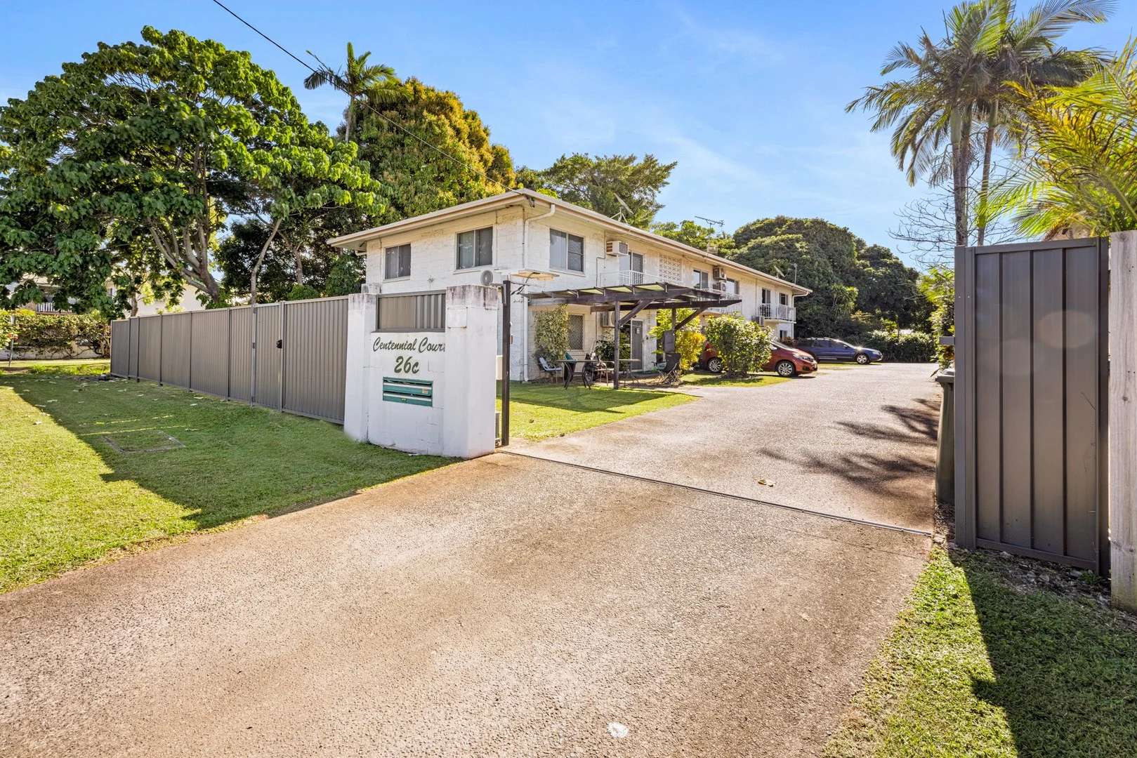 4/26C Upward Street, Cairns North QLD 4870