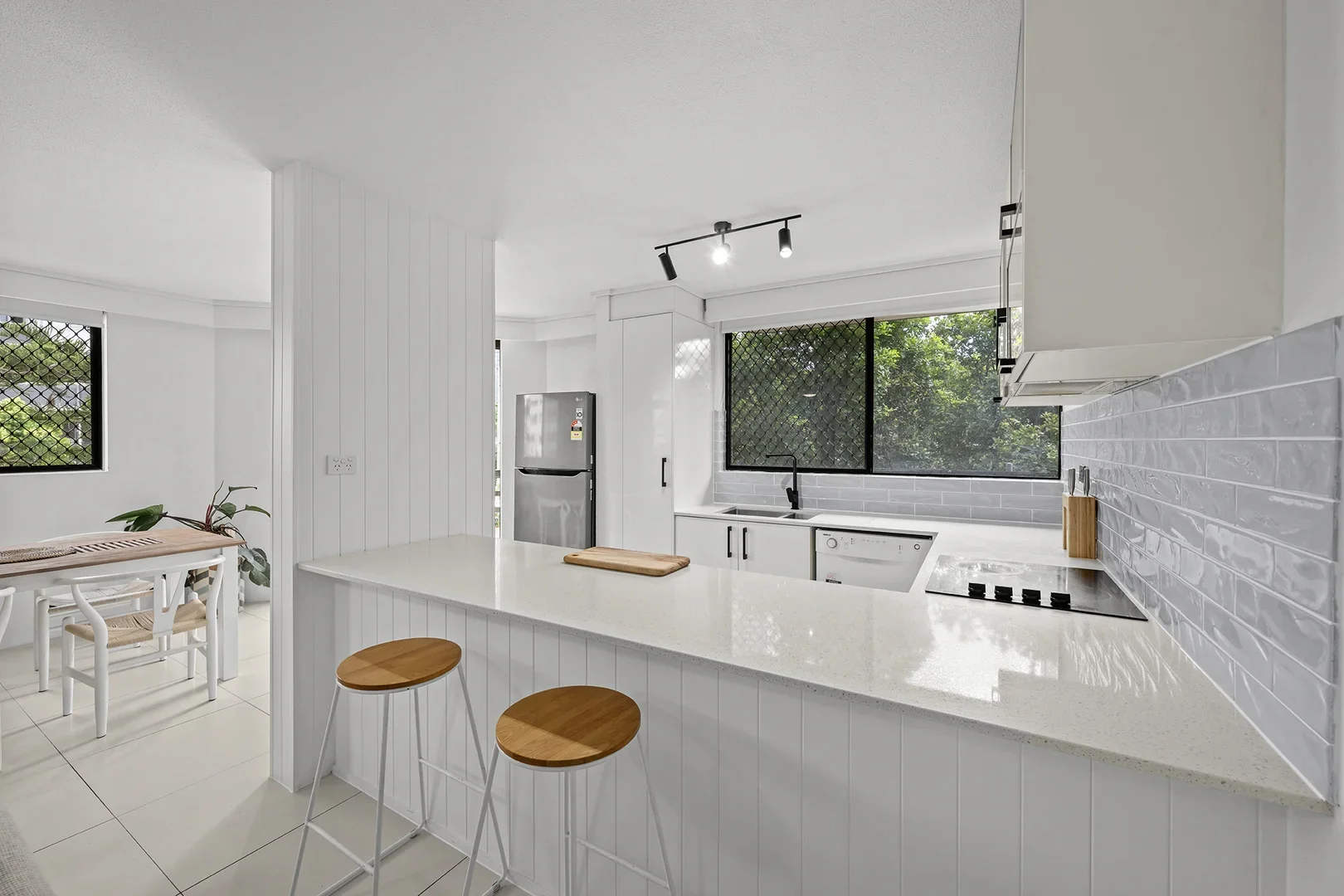 Additional image 7 of 2/186 Ferny Avenue, Surfers Paradise QLD 4217