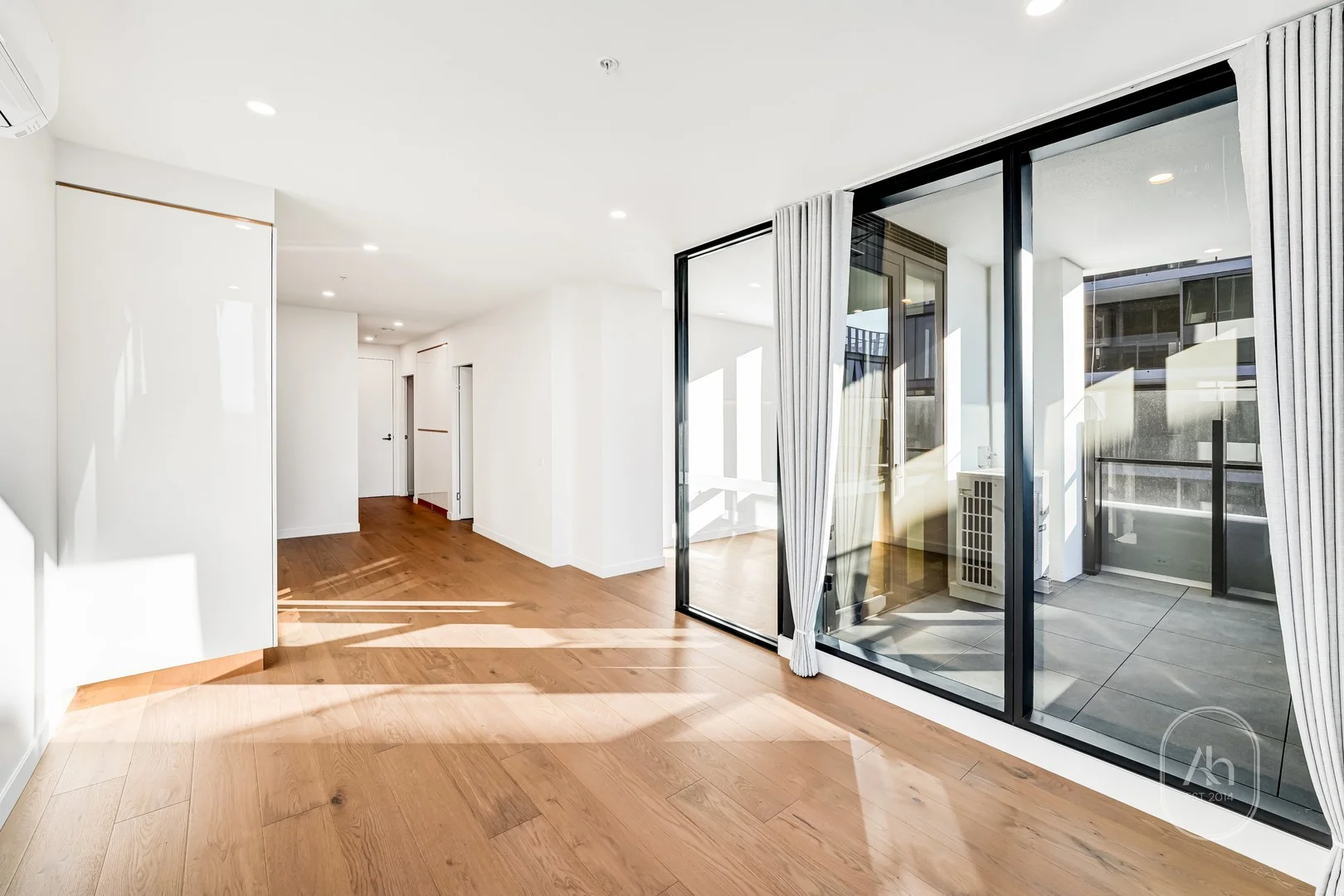 1501C/851 Whitehorse Road, Box Hill VIC 3128