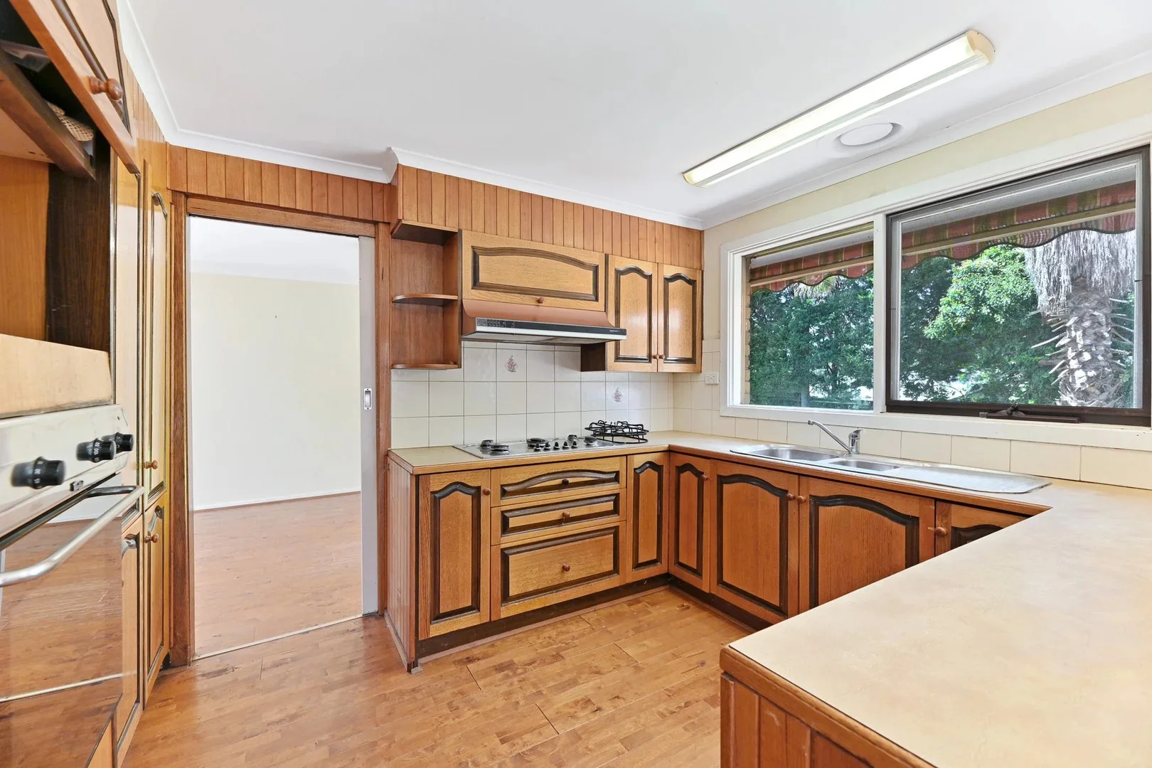 14 Minchinbury Drive, Vermont South VIC 3133