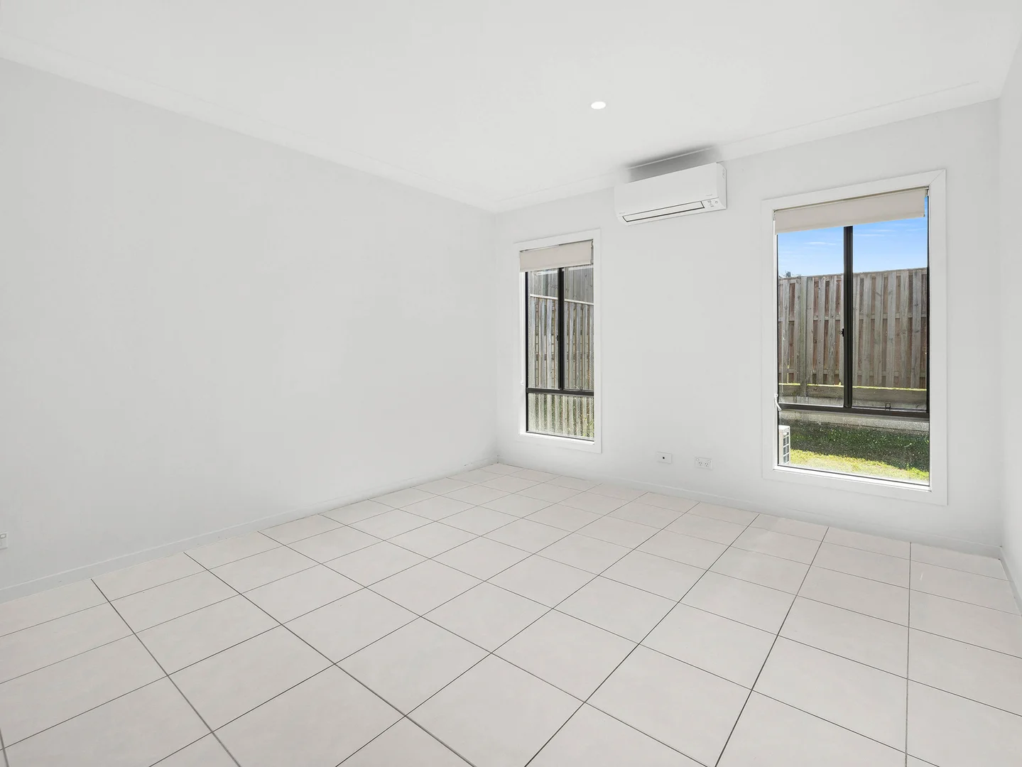 Additional image 5 of 101 Napier Circuit, Silkstone QLD 4304