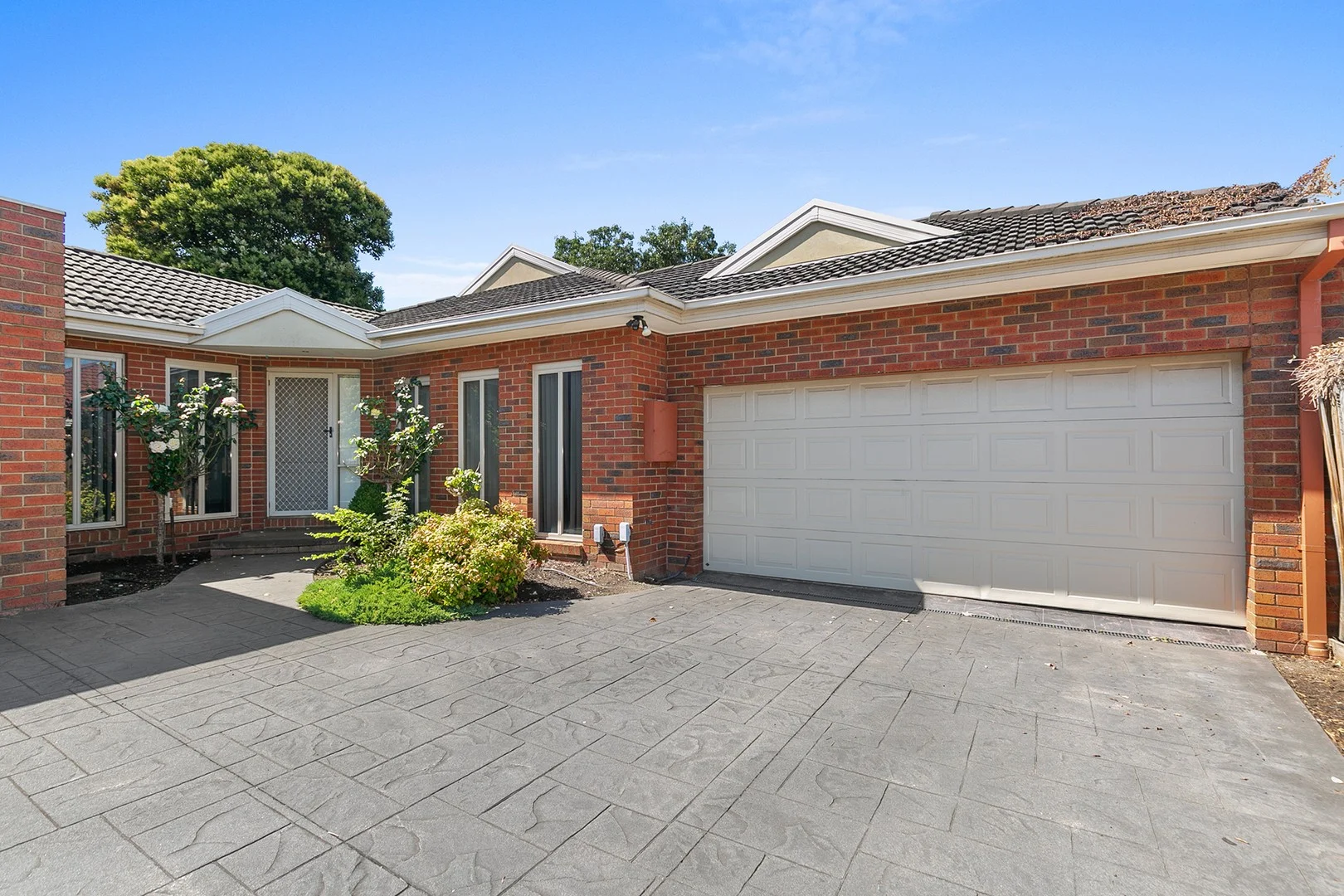 2/11 Sagan Court, Glen Waverley VIC 3150