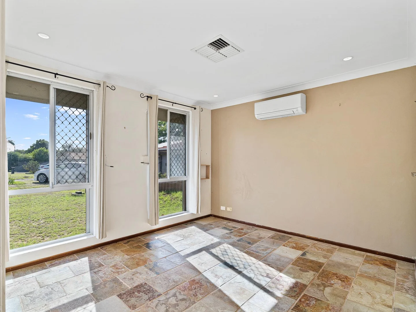 Additional image 3 of 11 Bubara Way, Ferndale WA 6148