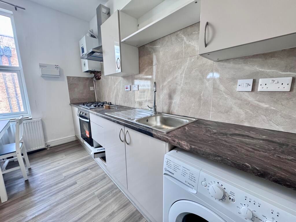 Additional image 27 of 2 Bed Flat, Nottingham, NG7, N1 7GU