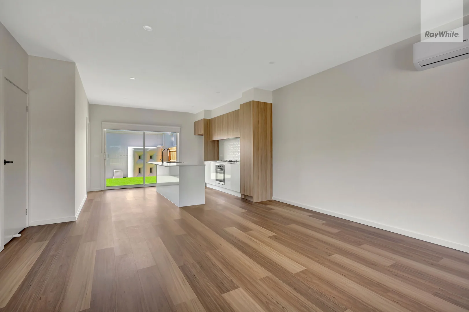 Additional image 3 of 13 Cowboy Walk, Fraser Rise VIC 3336