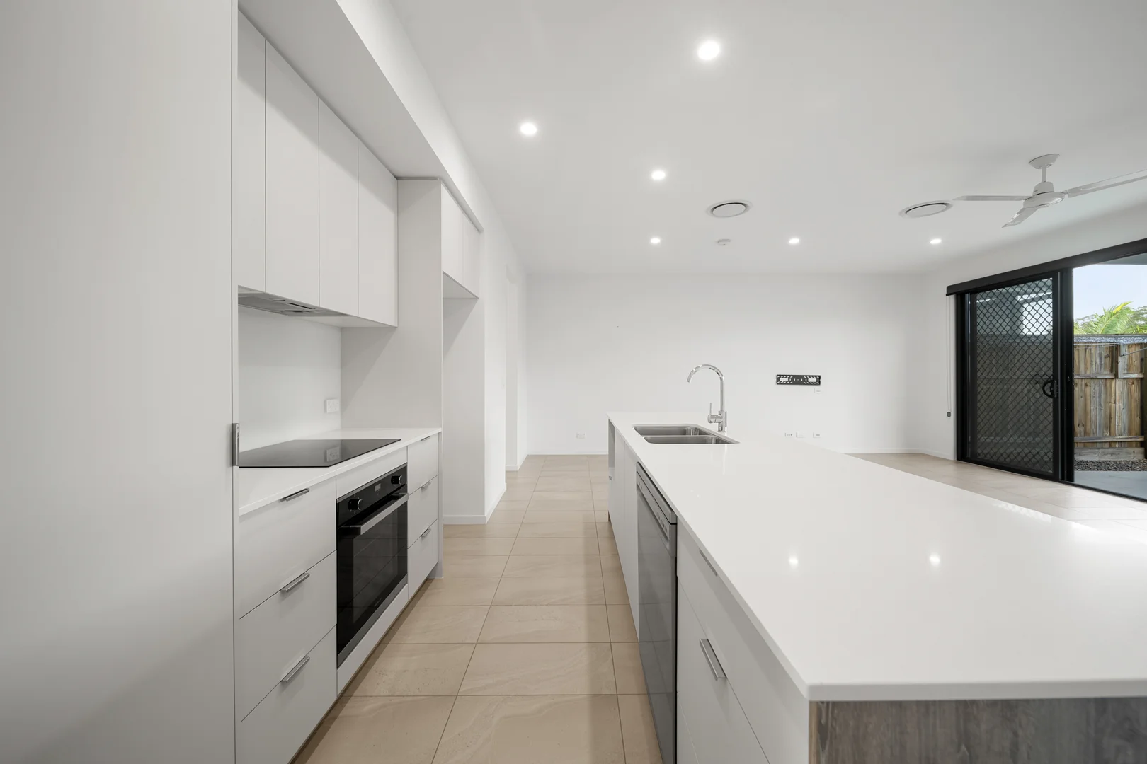 Additional image 4 of 27/2 College Court, Little Mountain QLD 4551