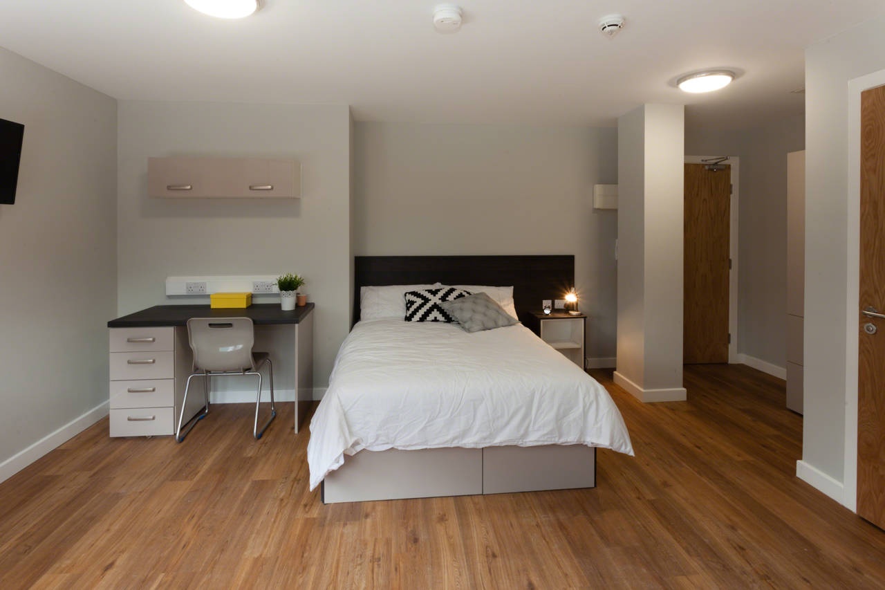 Studio Flat, Glasshouse St, NG1, N1 7GU photo 4