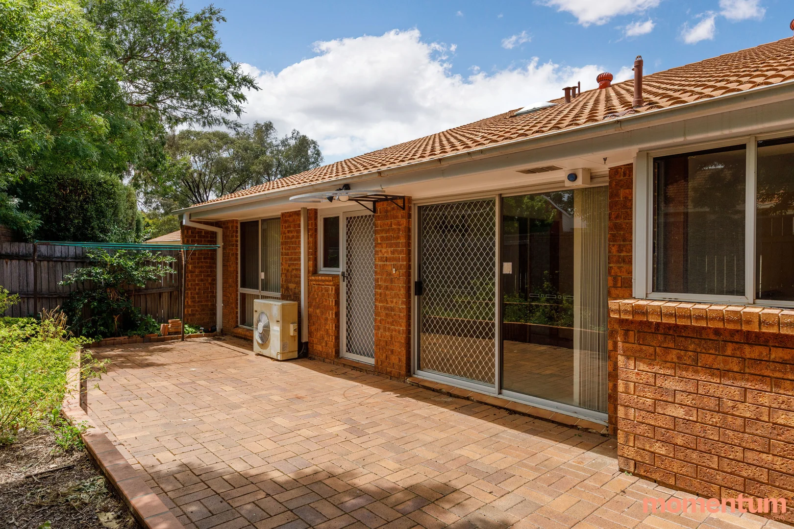 3/32 Clamp Place, Greenway ACT 2900 photo 2