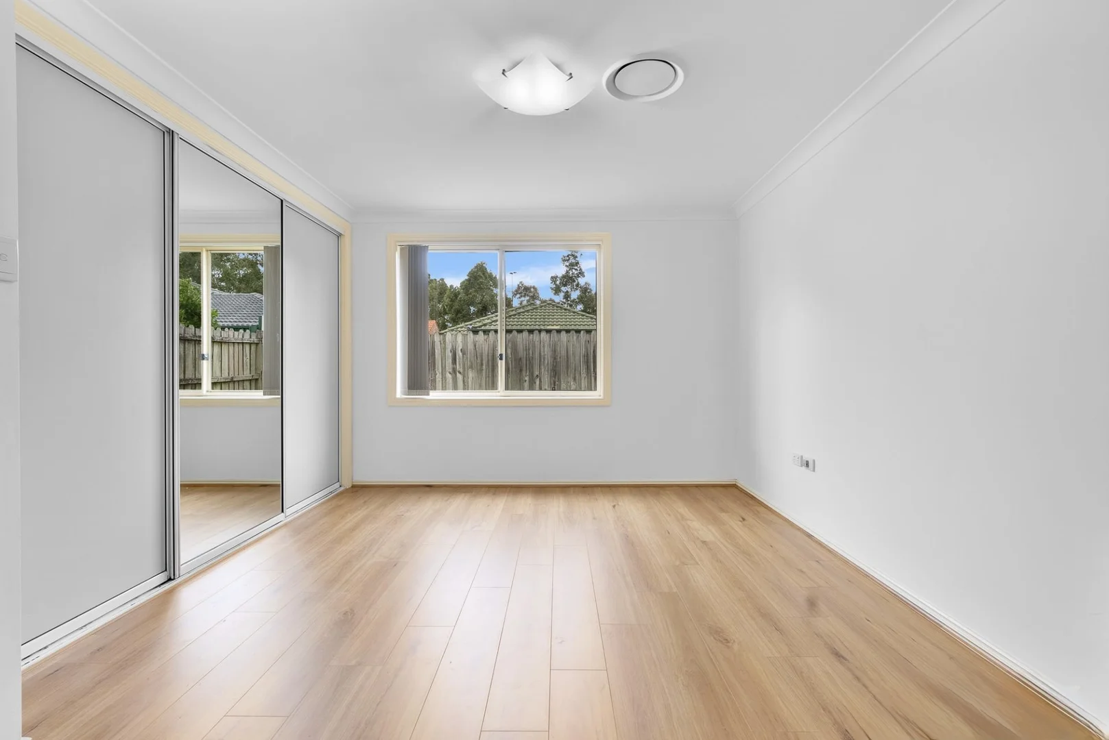 Additional image 5 of 8 kew gardens court, Wattle Grove NSW 2173