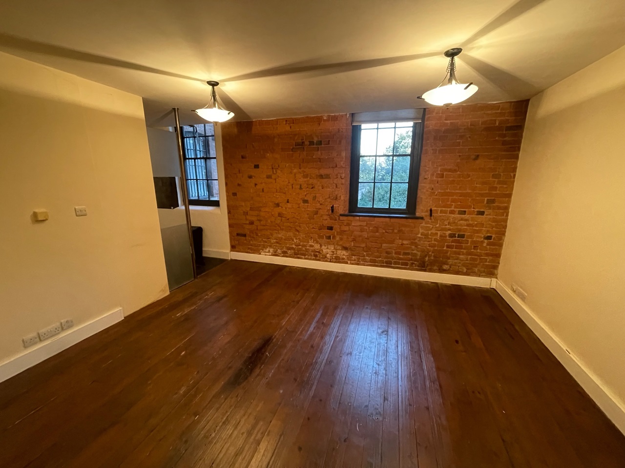 1 Bed Flat, Stone Yard, NG1, N1 7GU