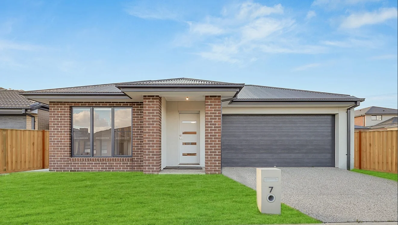 7 League Road, Donnybrook VIC 3064